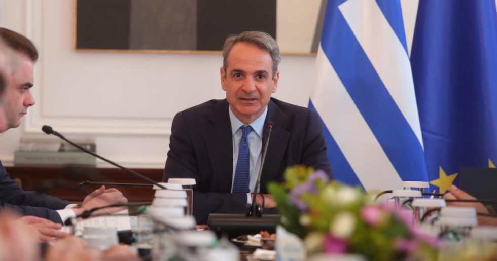 Στα 920 ευρώ ο κατώτατος μισθός από 1η Απριλίου - Μηνιαία αύξηση 40 ευρώ μικτά από πέρυσι